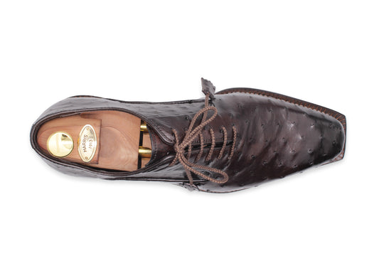 Precious leather stringed Norwegian processing