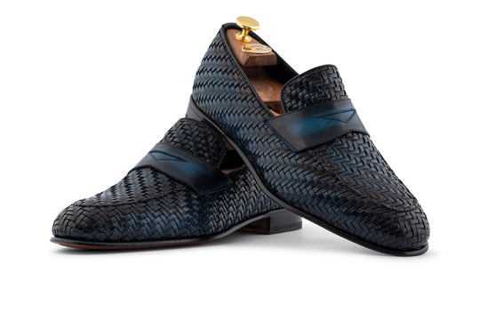 Hand -painted woven leather moccasin