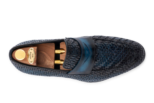 Hand -painted woven leather moccasin