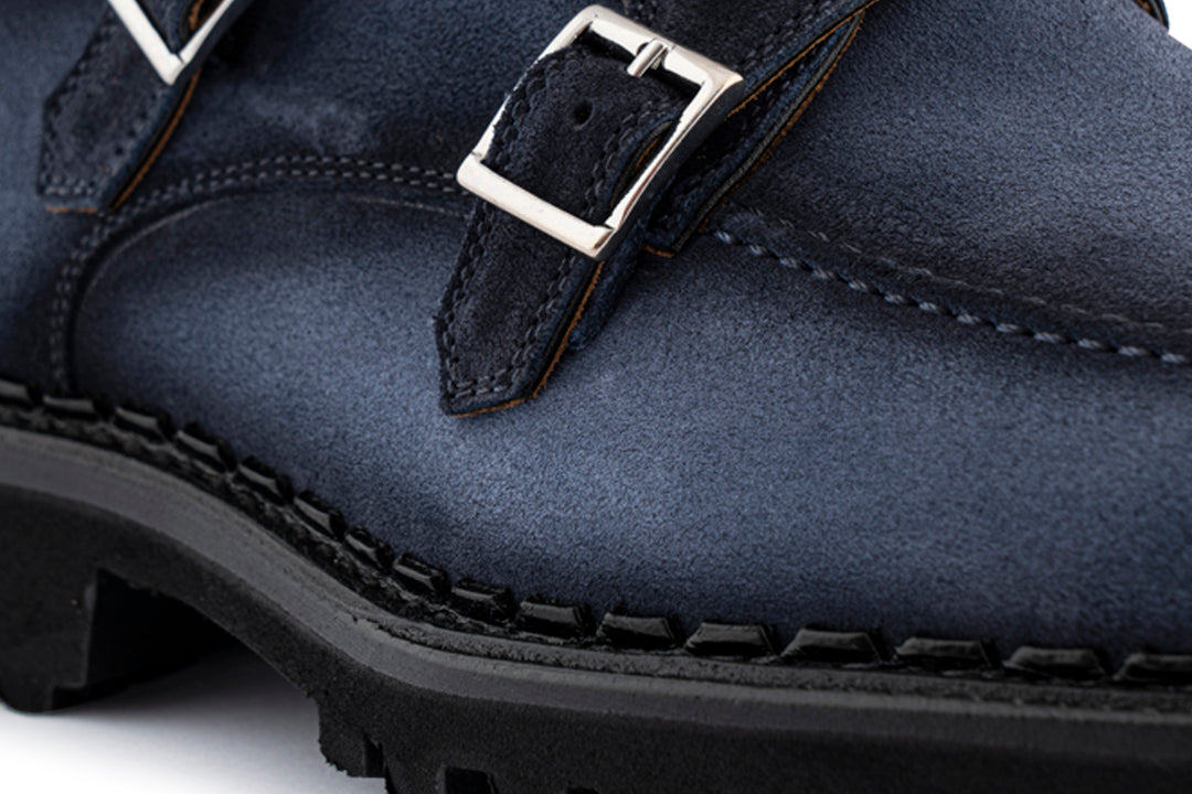 Doppia fibbia in camoscio azzurro