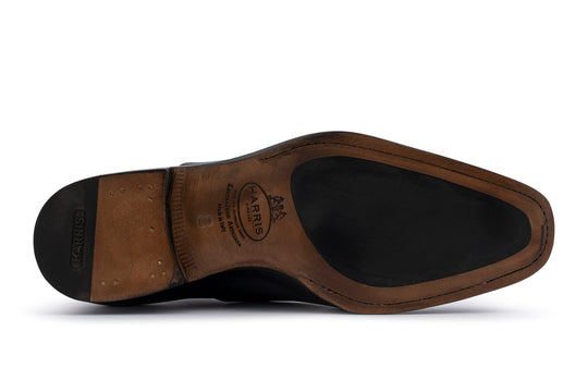 Cordones de piel gris pintados a mano.