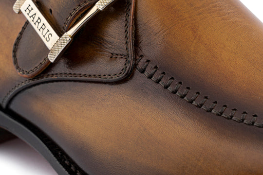 Monofbbbia en cuir peint à la main avec couture à la main