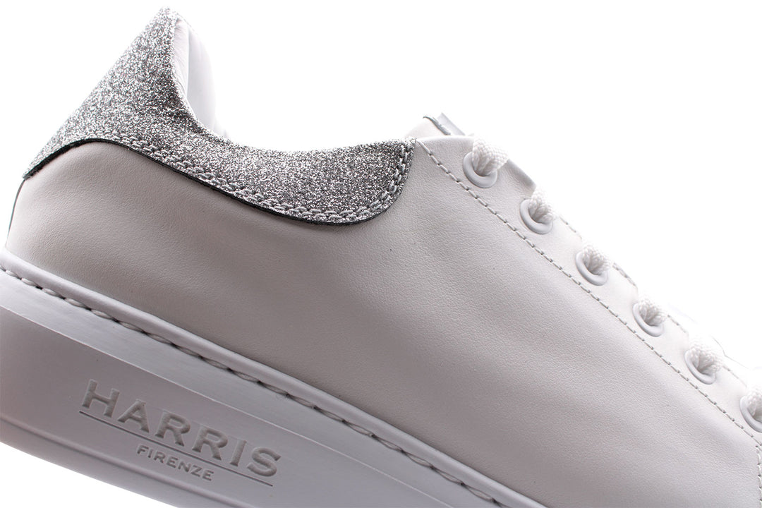 Leder -Turnschuhe