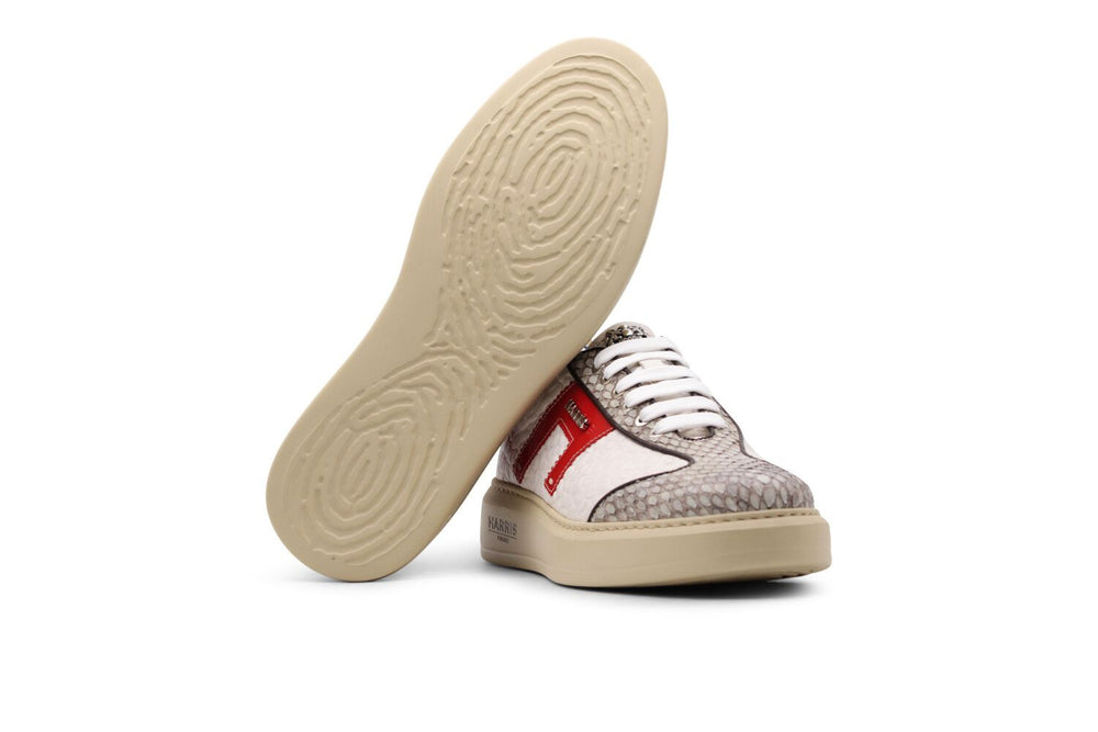 Niedrige Sneakers mit edlen Lederdetails