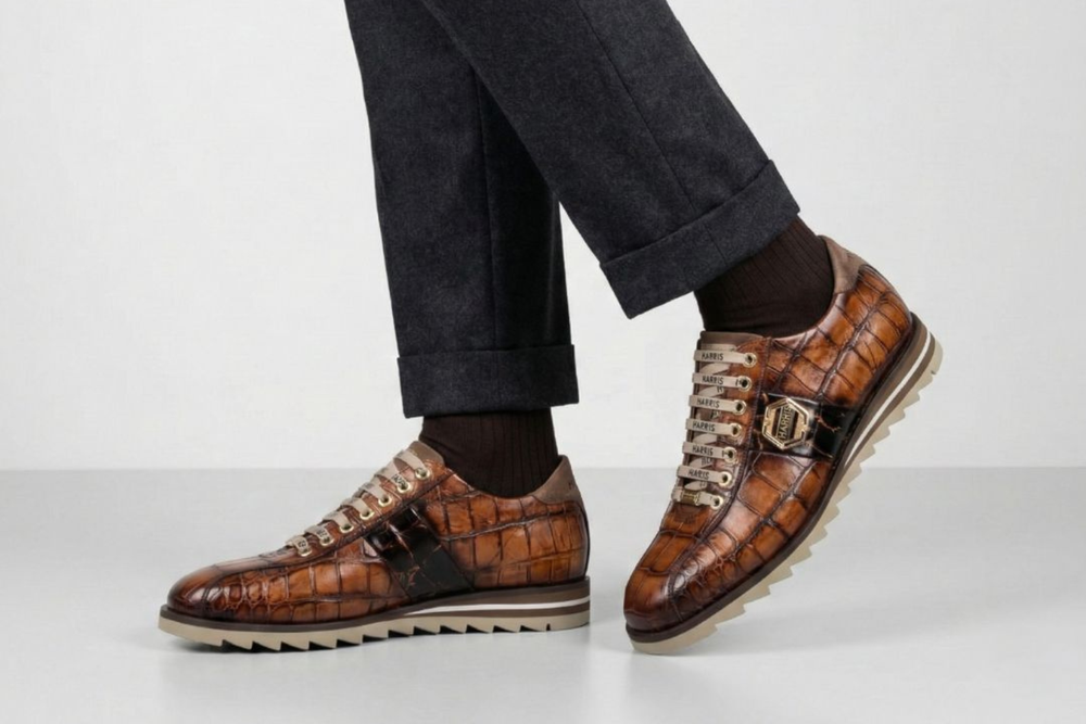 Sneakers mit Krokodileffekt