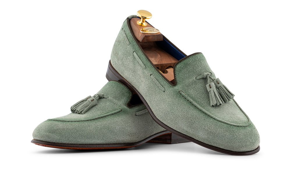 Mocassino in suede con pon pon Salvia