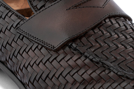 Mocassino in pelle intrecciata dipinto a mano
