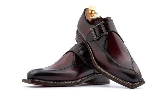 Single-Buckle Leather Shoe