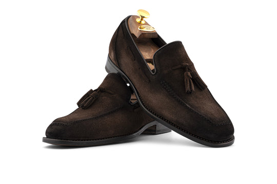 Mocassino con pon pon in pelle scamosciata sfumata a mano