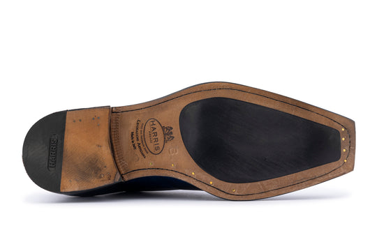 Derby pintado a mano con mano de obra noruega.