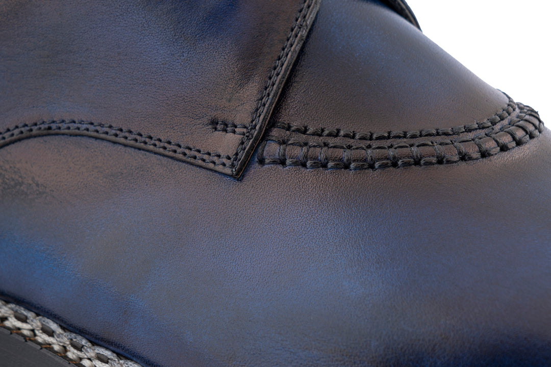 Derby pintado a mano con mano de obra noruega.