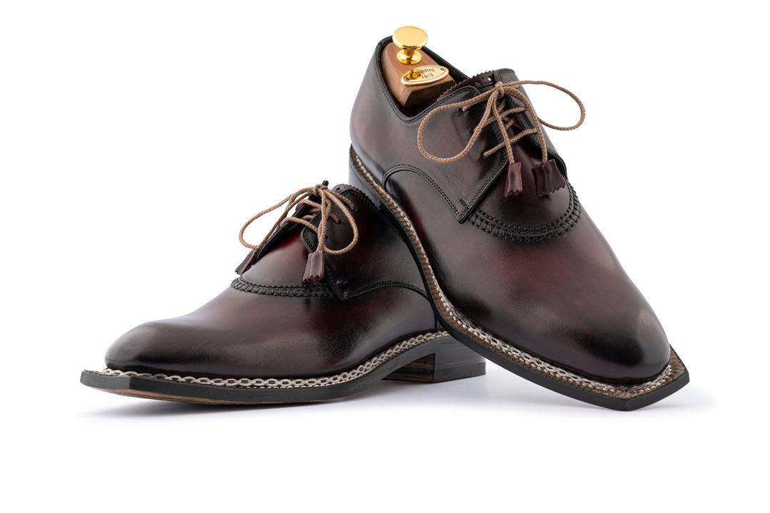 Derby handbemalt mit norwegischer Handwerkskunst