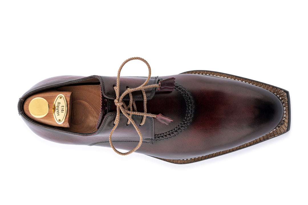 Derby handbemalt mit norwegischer Handwerkskunst