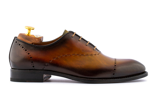 Handbemalte Brogues mit Handnaht