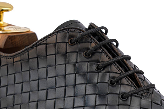 Hand -shaped leather stringed leather