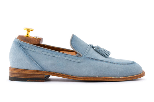 Mocassino in suede con pon pon