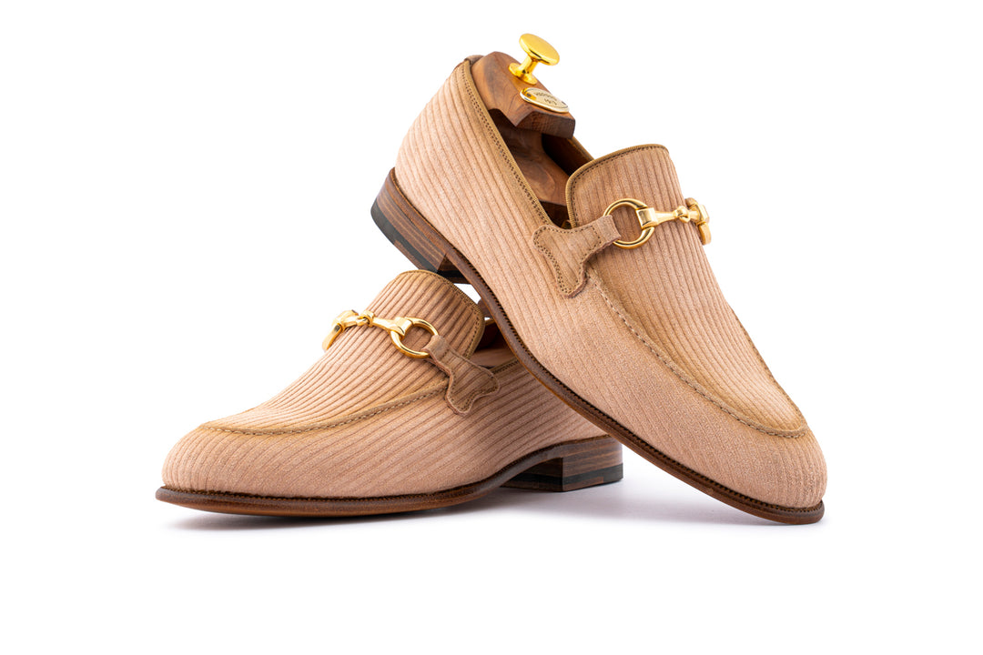 Mocassino in suede rigato con passante