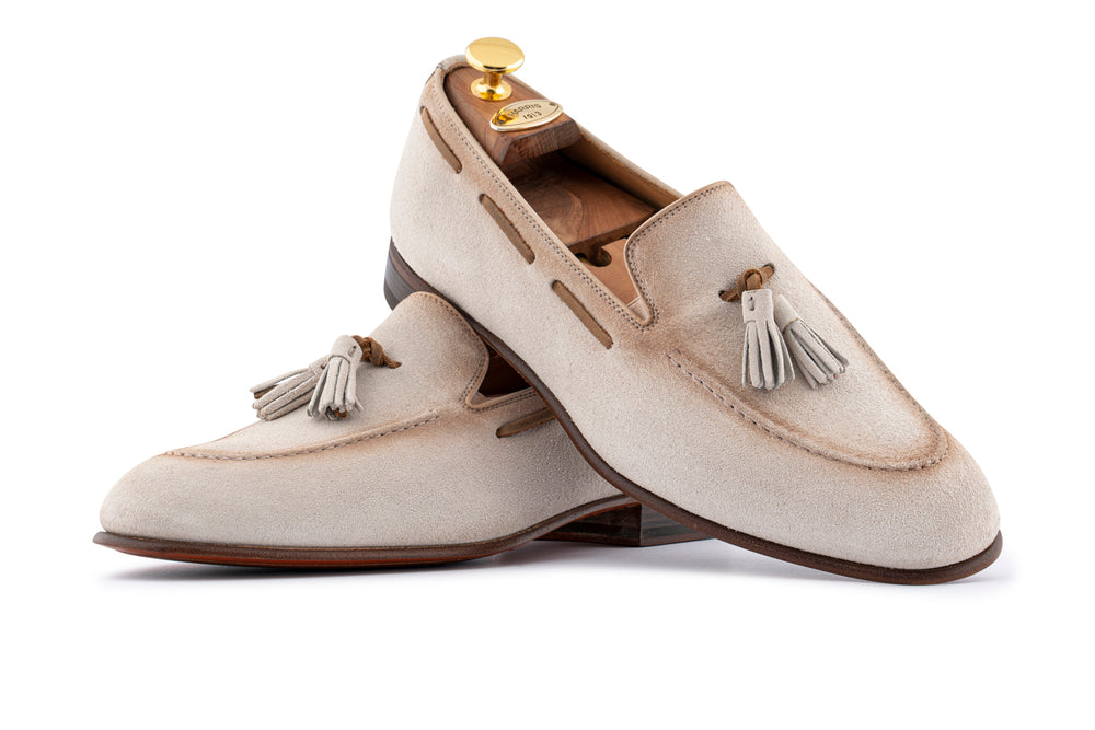 Mocassino in suede con pon pon