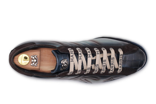Sneakers in pelle dipinte a mano