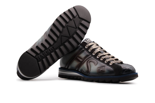 Sneakers in pelle dipinte a mano