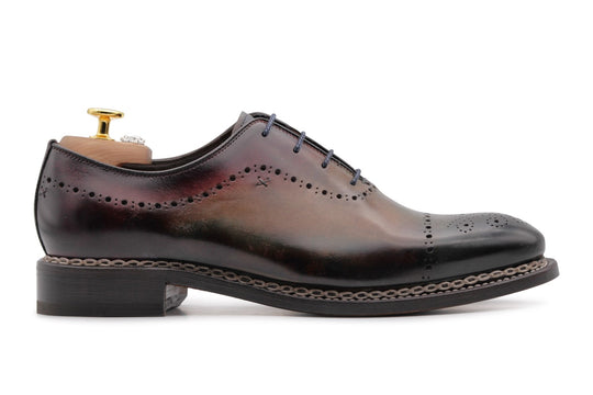 Oxford pintado a mano con mano de obra noruega.