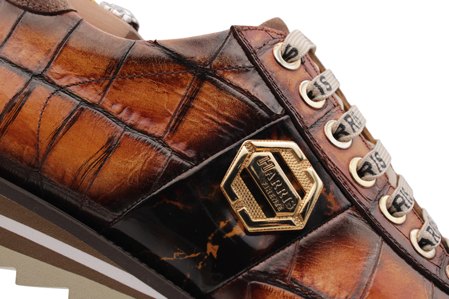 Sneakers with crocodile effect – Harris Shoes 1913