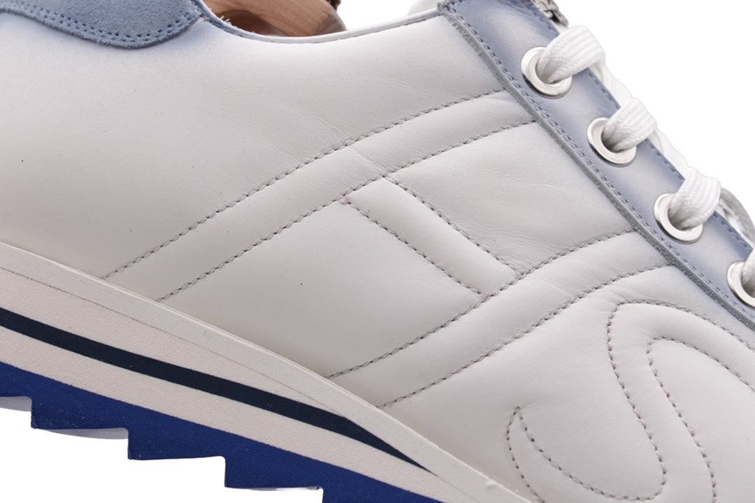 Sneaker aus schattiertem Leder und Wildleder