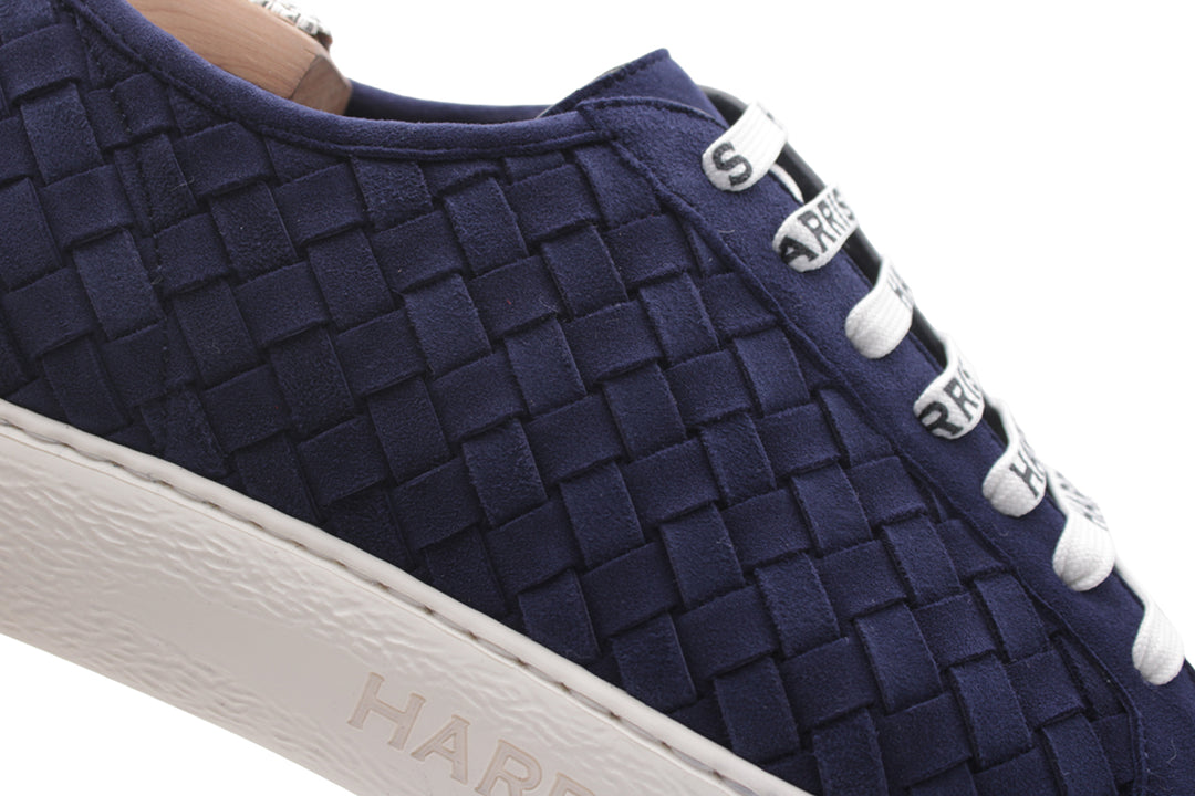 Baskets en cuir tressé