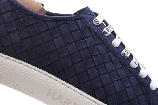 Baskets en cuir tressé