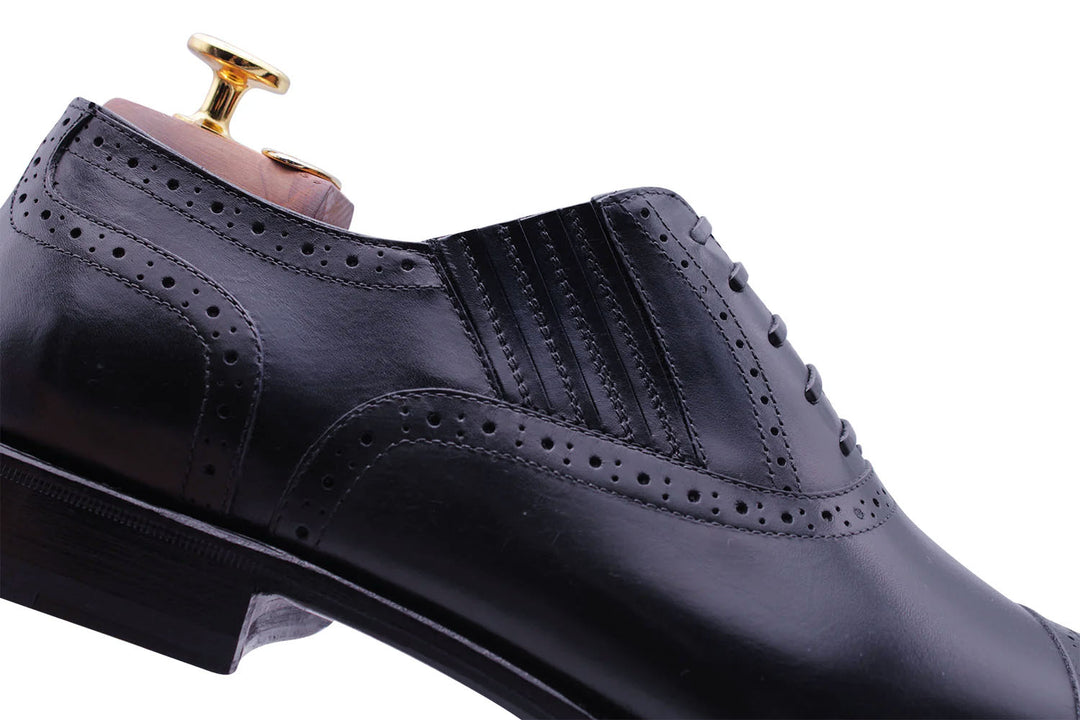 Oxford slip-on with brogue detail