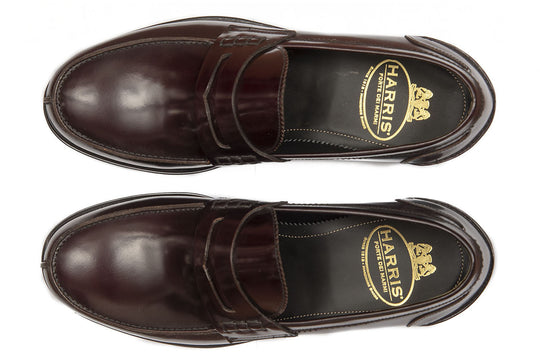 Brushed leather moccasin