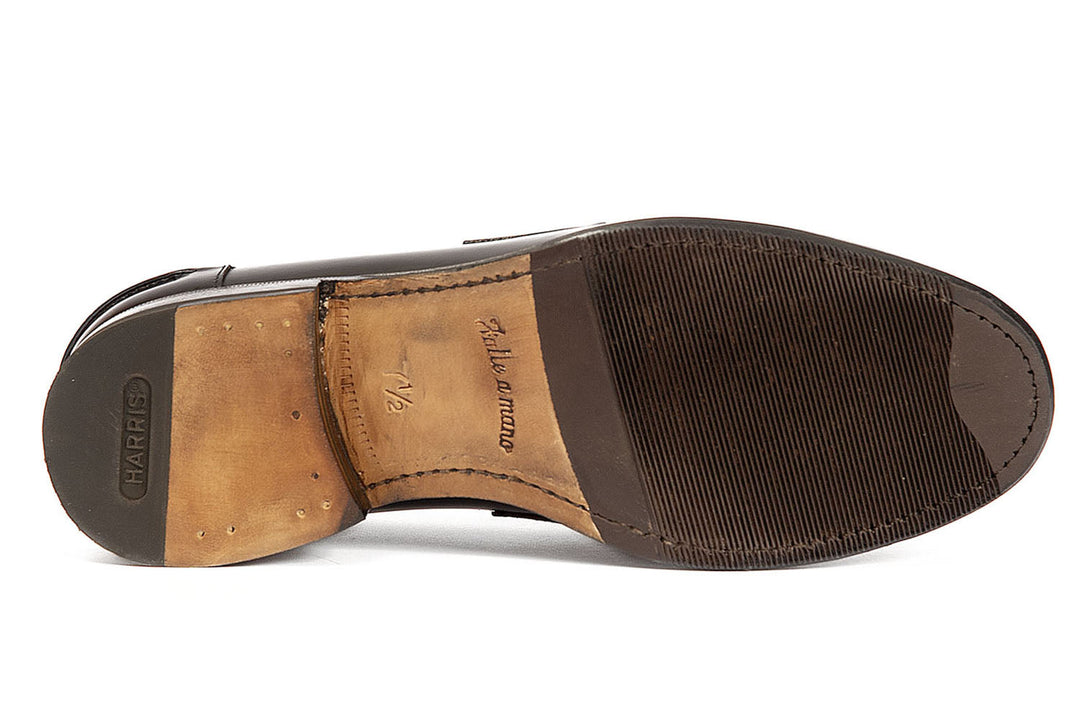 Brushed leather moccasin